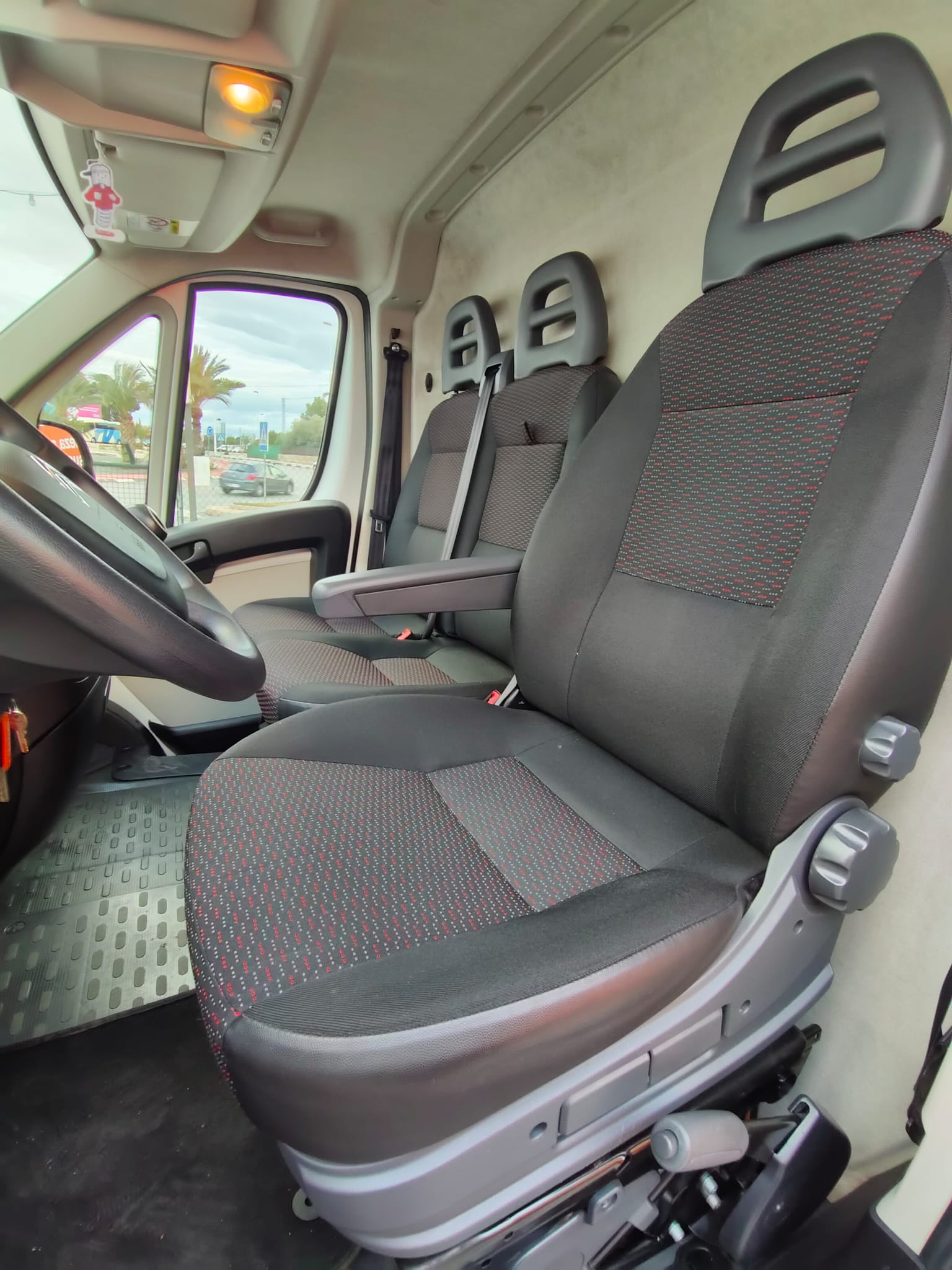 WhatsApp Image 2026-01-19 at 19.34.33 (2)